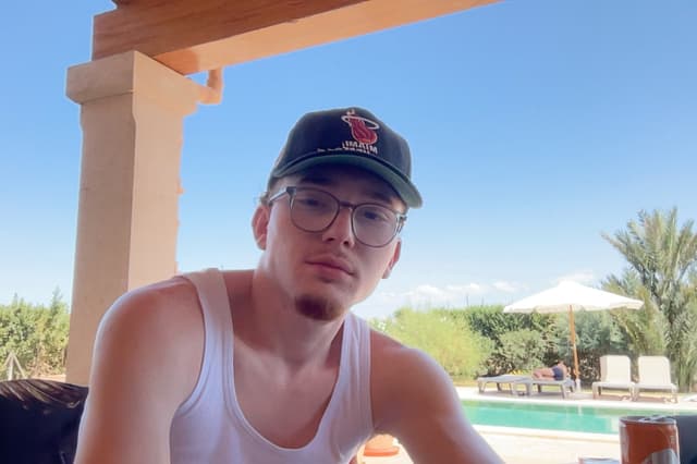 Elias B. — Designer & Founder, Rayio